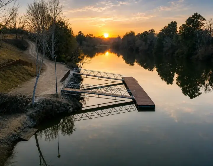 Embarcadero flotante para deportes de remo en Villafranca de Córdoba