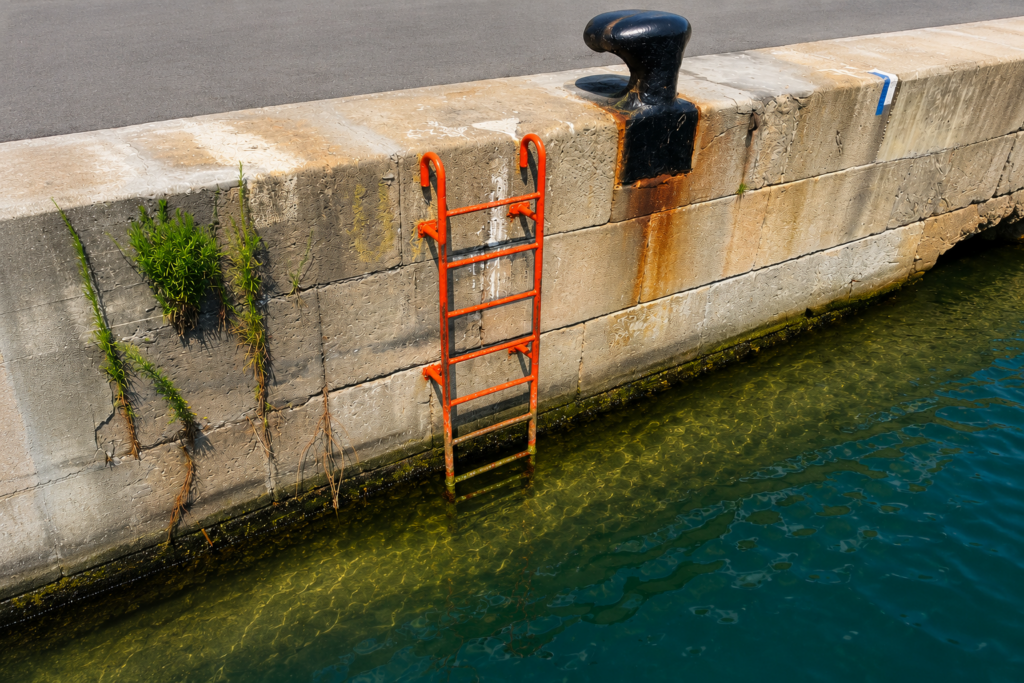 Port Stairs - vista 3